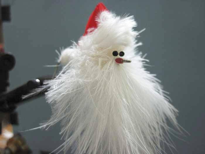 Step-by-Step: How to Tie the Perfect Santa Claus Fly
