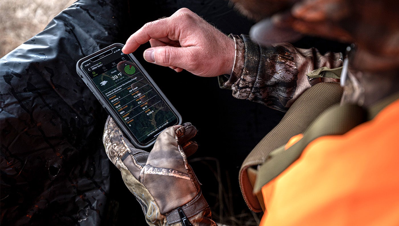 How to Use Digital Maps and Apps for Hunting