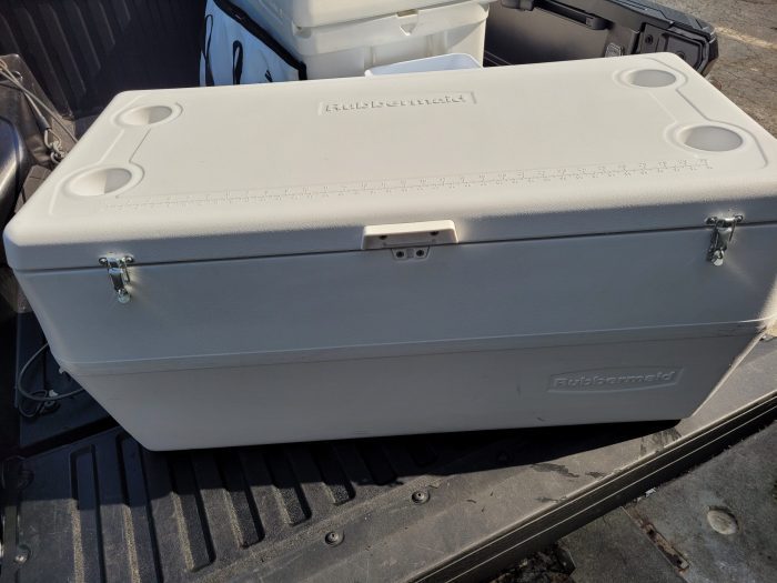 Upgrading my Old Busted Cooler into a Bootleg Yeti
