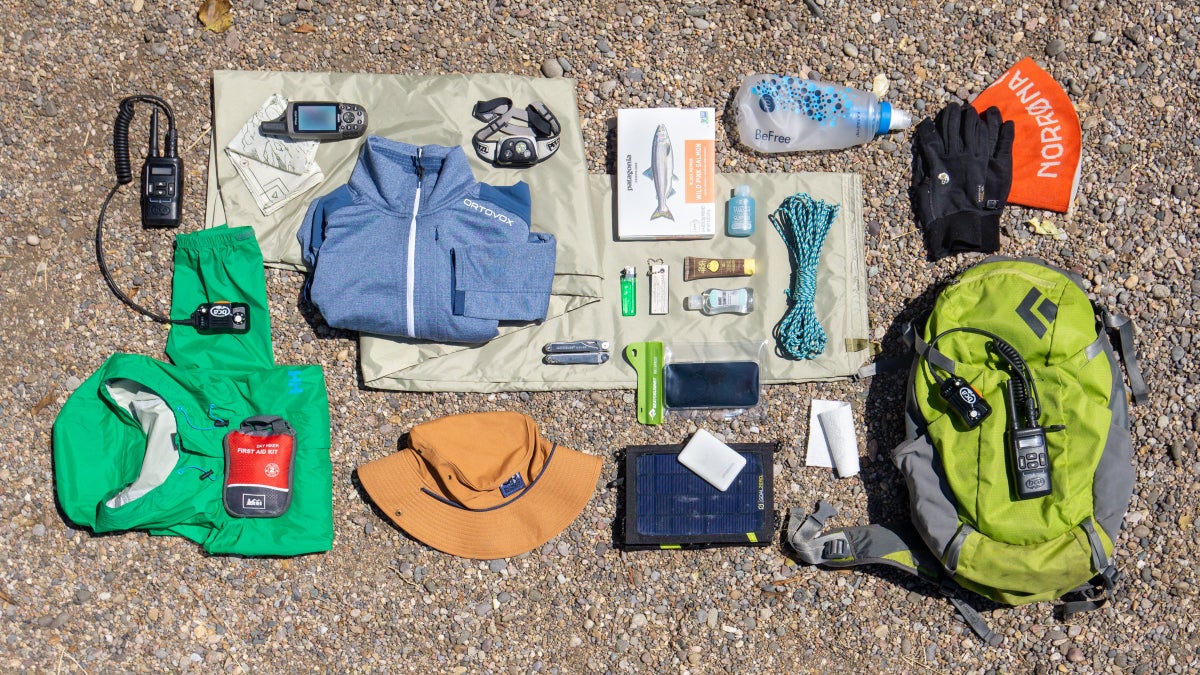 How to Build the Ultimate Bug-Out Bag
