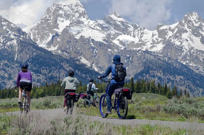 Feds Get New Guidelines for E-Bikes in National Parks, Forests