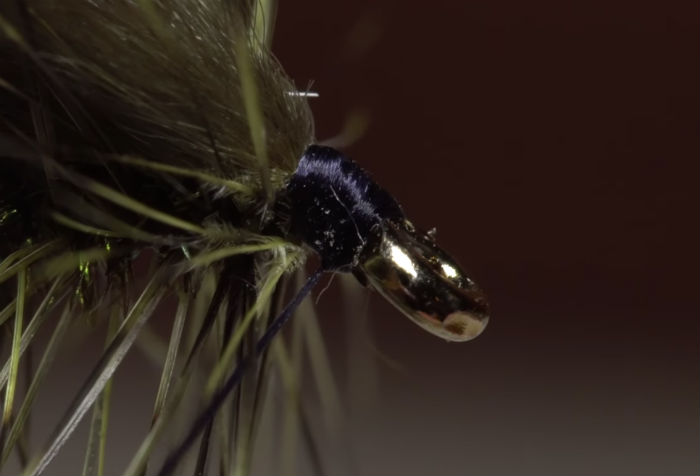 Video: How to Create a Neat, Small Head on a Fly