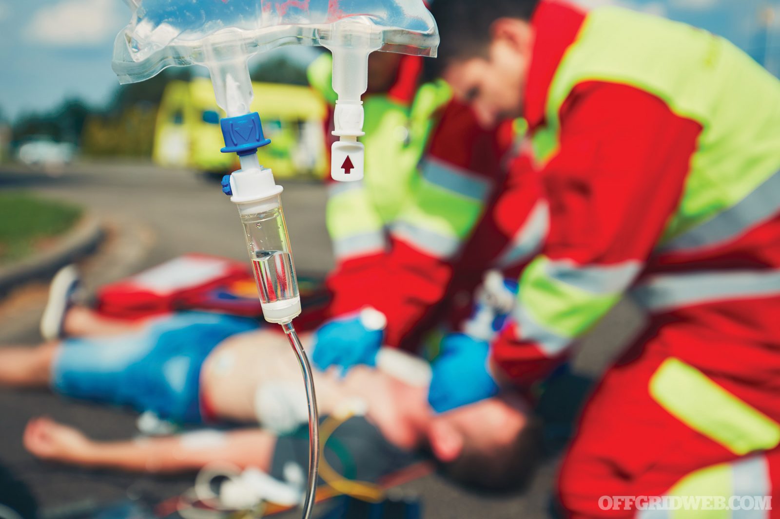 The Basics of IV Fluids for Emergency Scenarios - Everest News