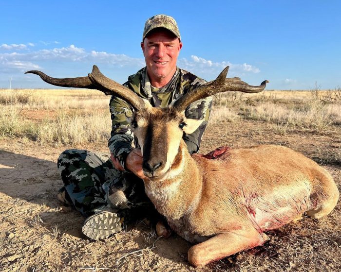 Hunter Tags “Super Freak” Pronghorn on Opening Day